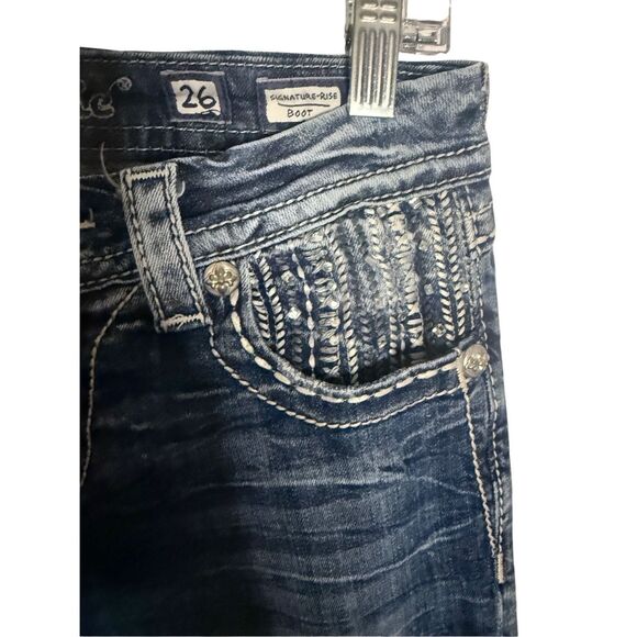 Miss Me Signature Boot Embellished Rhinestone Jeans Women’s Size 26 - Picture 3 of 7